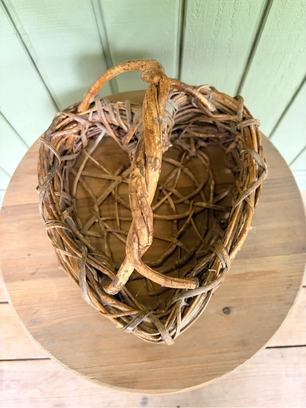 Vintage Rustic Grapevine Heart Shaped Basket with Handle Woven Twig Primitive